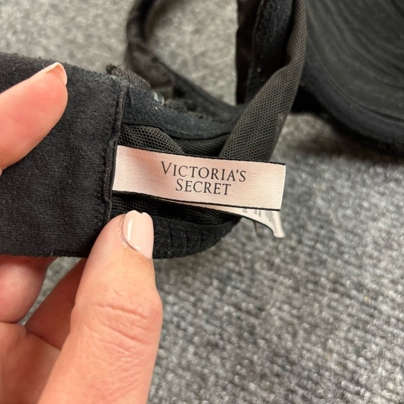 Victoria’s Secret women’s Black Dream Angels Lined Demi size: 34DDD - Picture 6 of 7